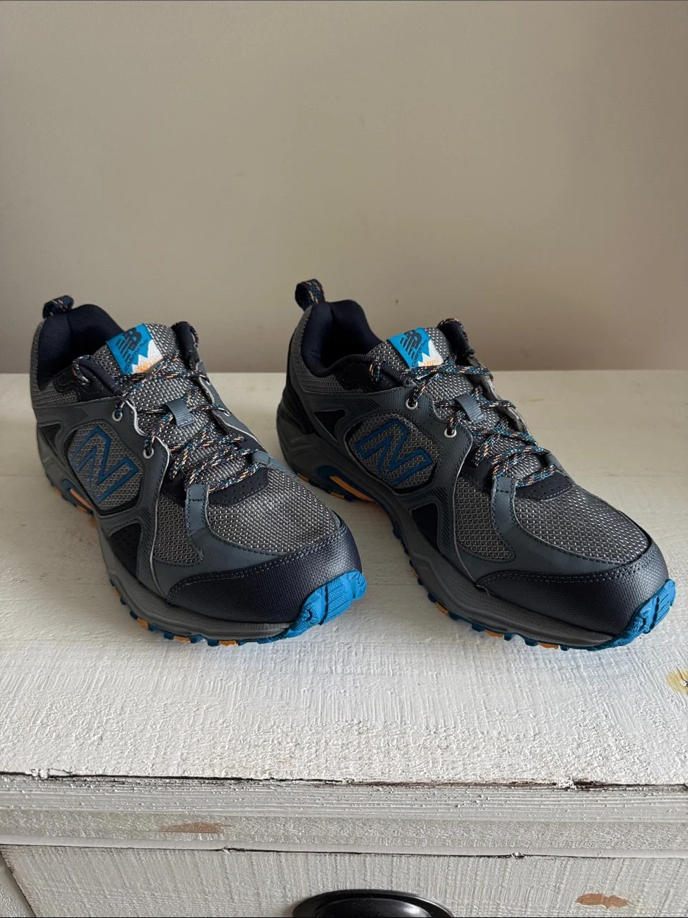 New Balance Mens 481 v3 Grey & Blue Trail Sneakers. Minimal wear.